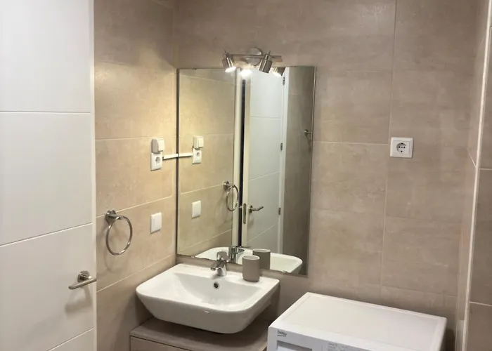 Stunning Brand-new In The Heart Of סביליה